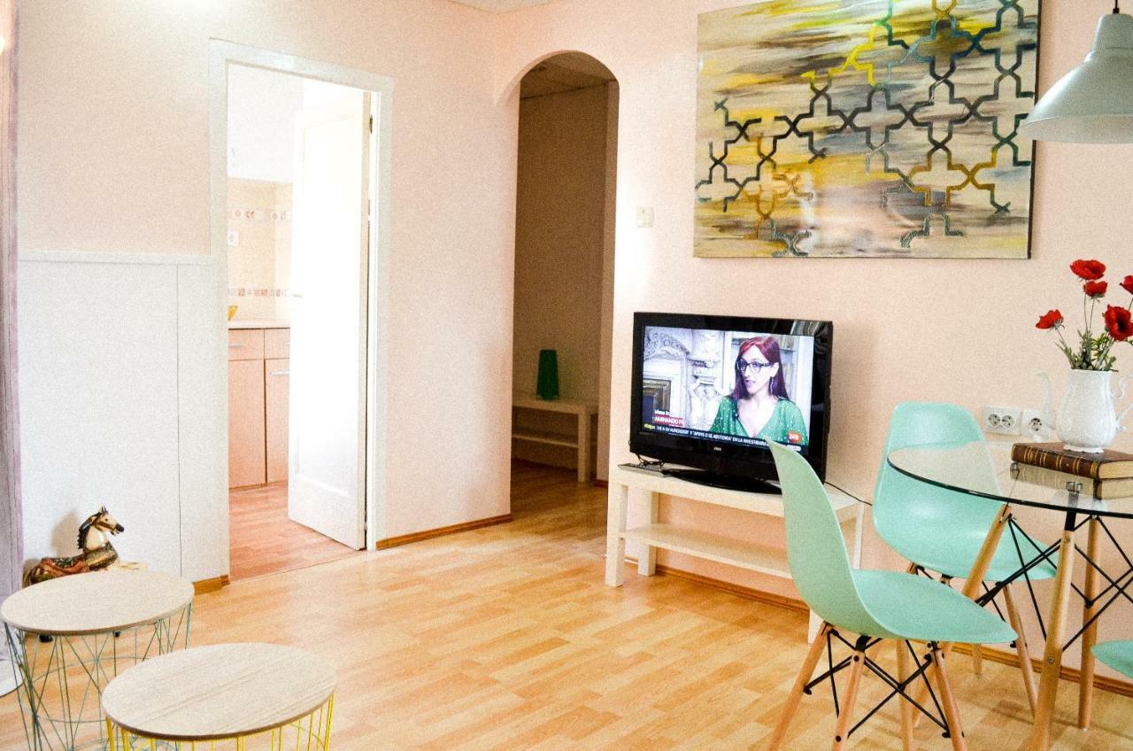 Virgen Apartament Hotel クリェラ エクステリア 写真