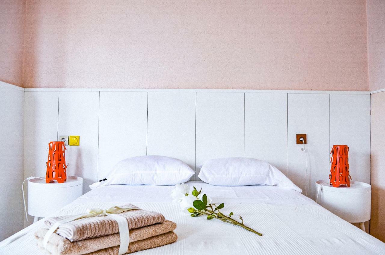 Virgen Apartament Hotel クリェラ エクステリア 写真